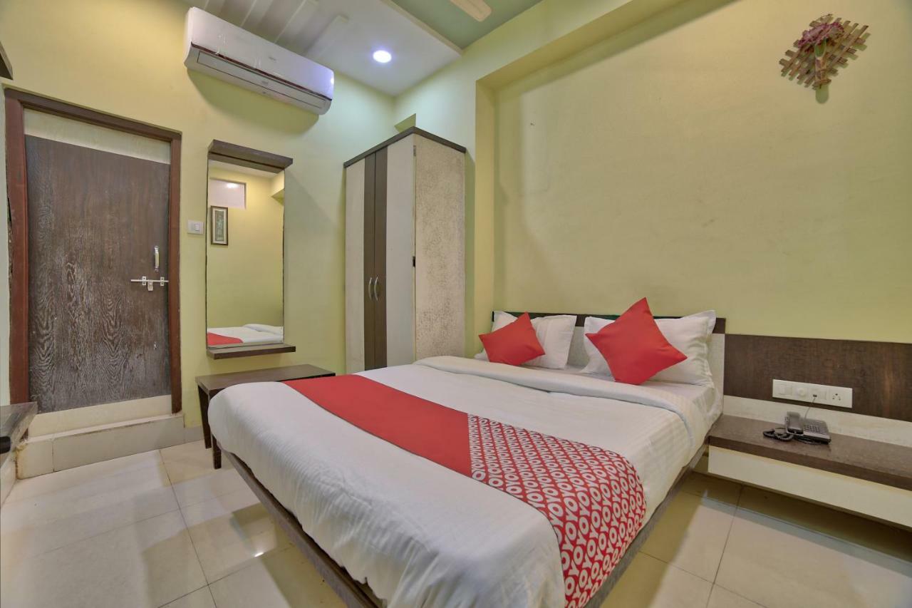 Oyo 35538 Hotel Risha Chandrapur Buitenkant foto
