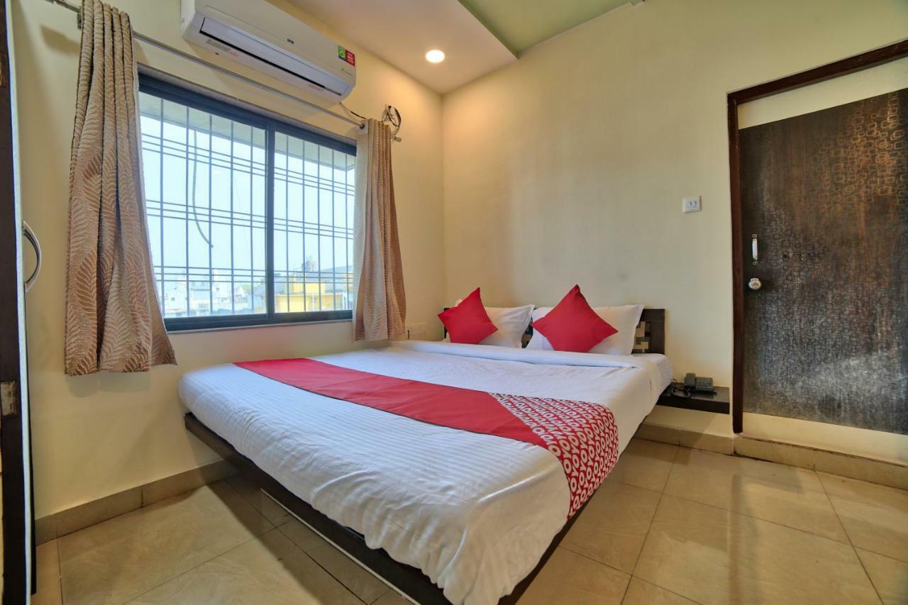 Oyo 35538 Hotel Risha Chandrapur Buitenkant foto