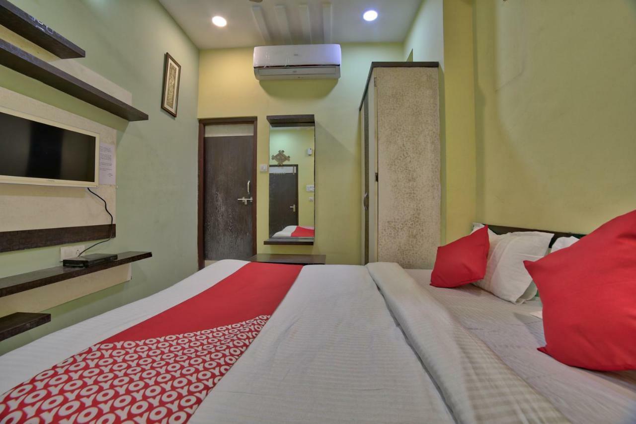 Oyo 35538 Hotel Risha Chandrapur Buitenkant foto