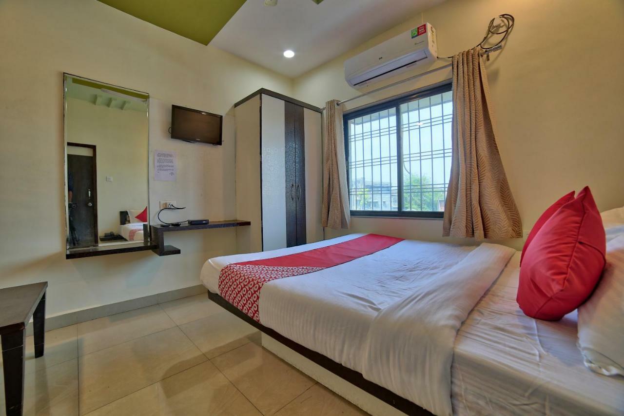 Oyo 35538 Hotel Risha Chandrapur Buitenkant foto